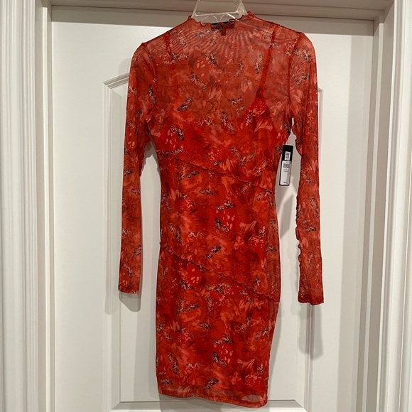 NWT Guess❓Dress - Picture 2 of 4